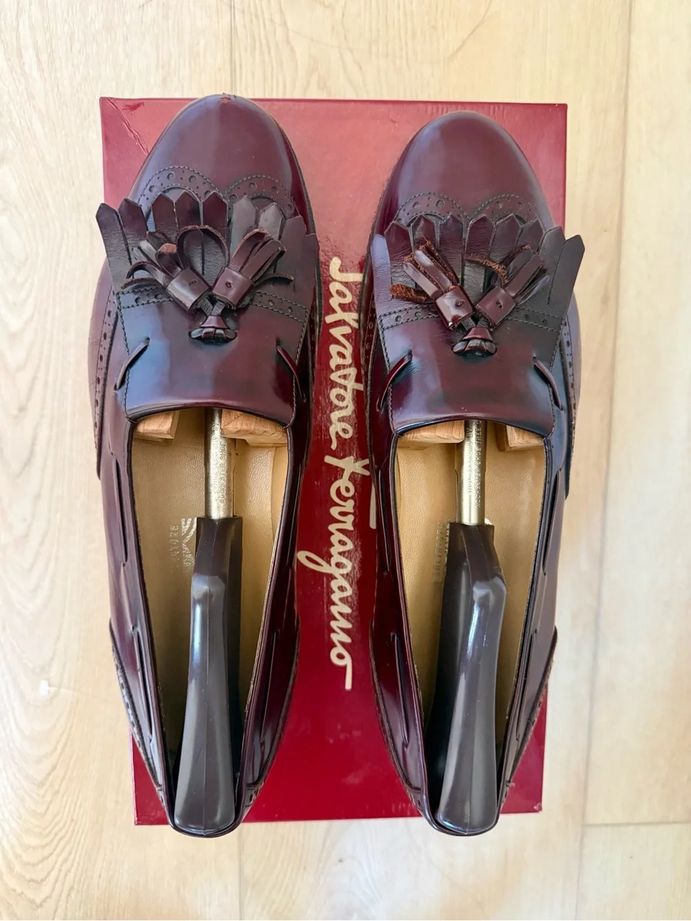Salvatore Ferragamo Men's Dark Burgundy Tassel Loafers Lucas Bordeaux Size 8D